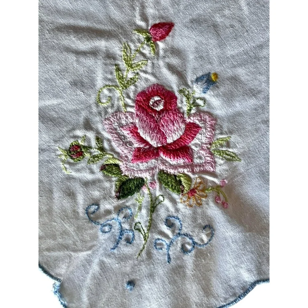 Vintage White Bun Warmer Embroidered Floral Design & Blue Scalloped Edges